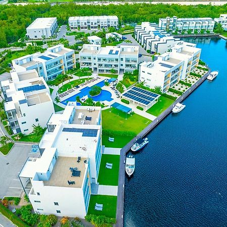 Cayman Luxury Rentals At One Canal Point George Town Exteriér fotografie