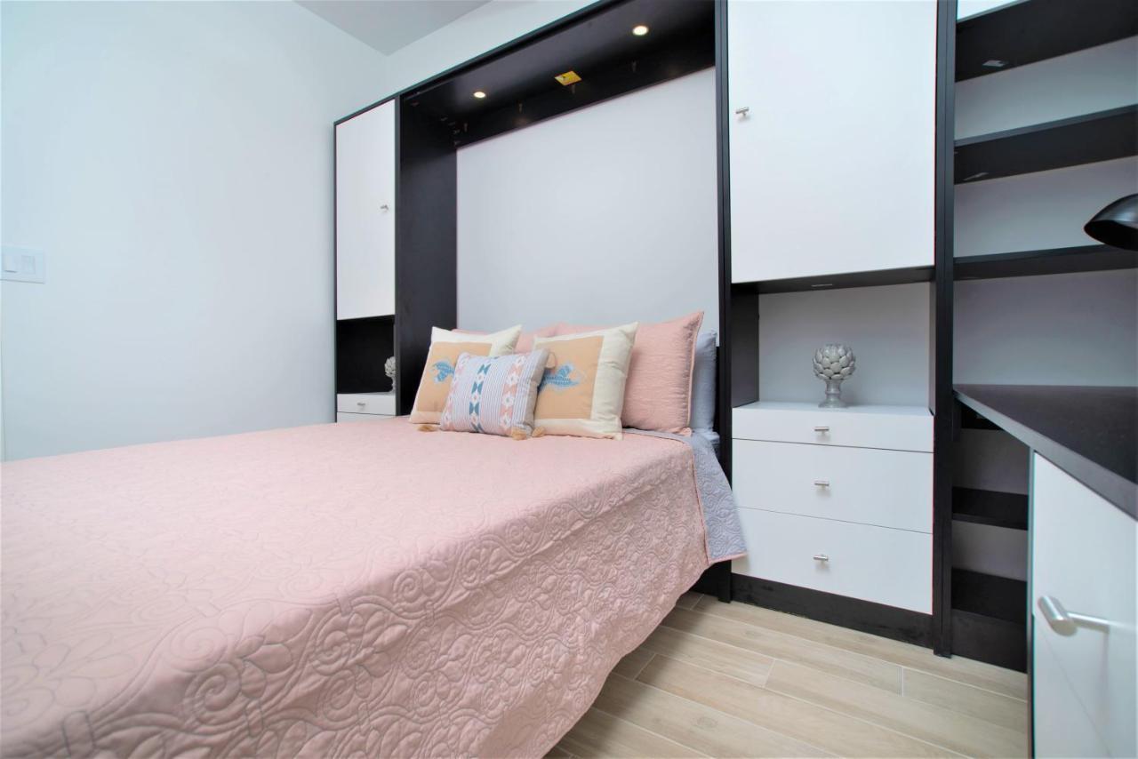 Cayman Luxury Rentals At One Canal Point George Town Exteriér fotografie