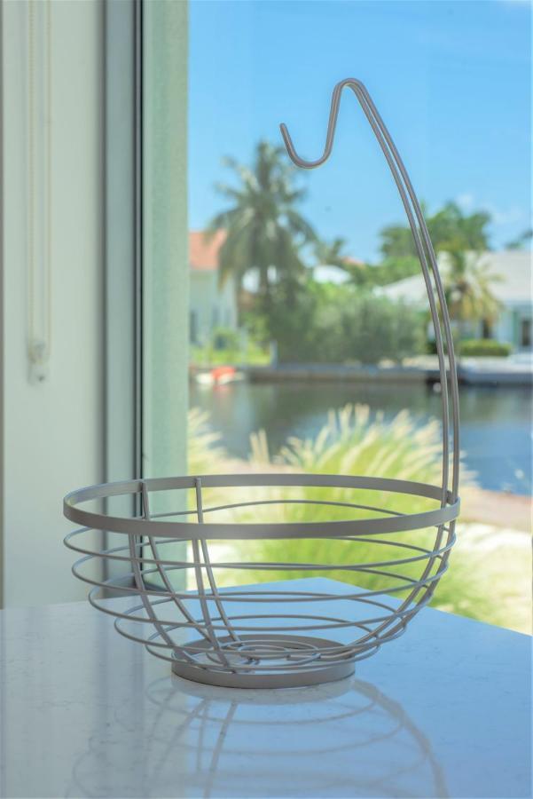 Cayman Luxury Rentals At One Canal Point George Town Exteriér fotografie