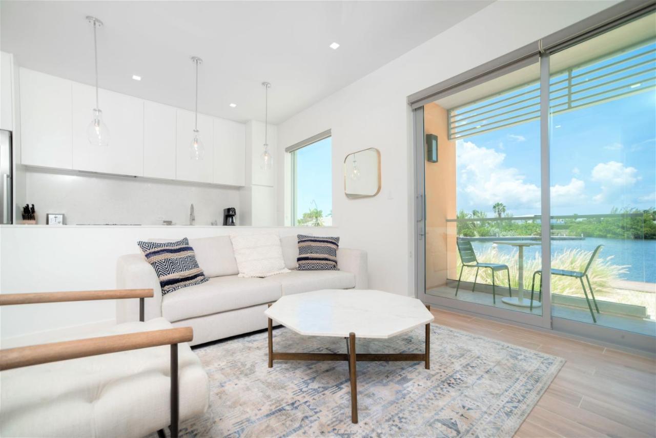 Cayman Luxury Rentals At One Canal Point George Town Exteriér fotografie