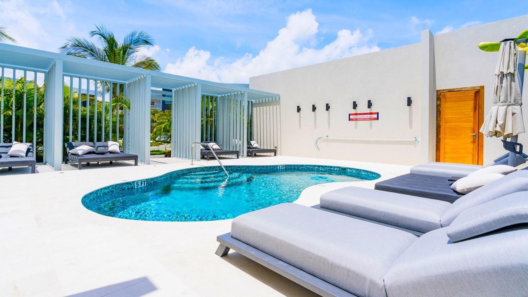 Cayman Luxury Rentals At One Canal Point George Town Exteriér fotografie